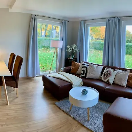 Blick Ins Gruene- Premium-fewo Goehren-Lebbin